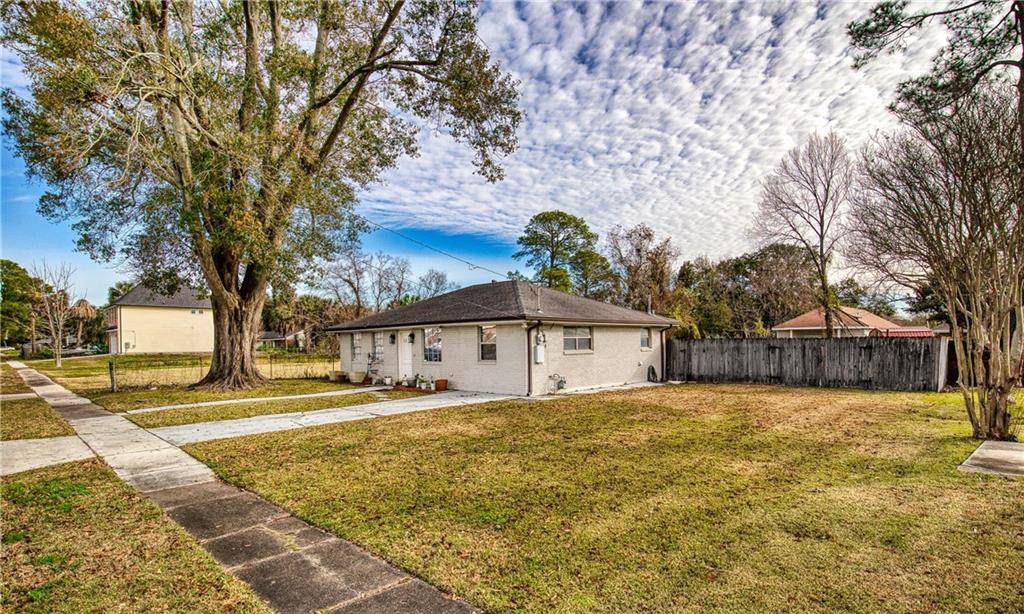 New Orleans, LA 70114,2048 MERCEDES BLVD