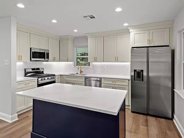 Metairie, LA 70003,817 AIRLINE PARK BLVD