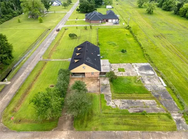 Gray, LA 70359,208 HEDGEFORD DR