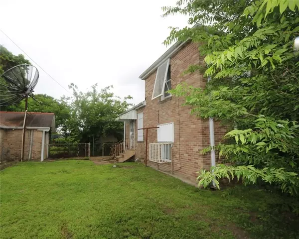 New Orleans, LA 70118,8602 PALM ST