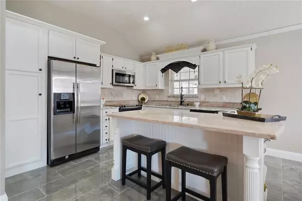 La Place, LA 70068,2240 W CANTERBURY DR