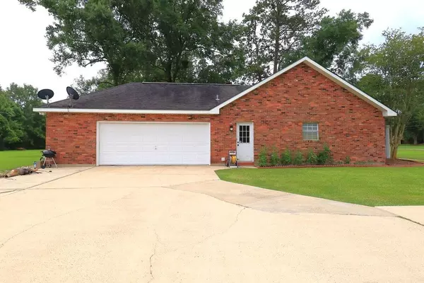 Ponchatoula, LA 70454,14370 HICKORY DR