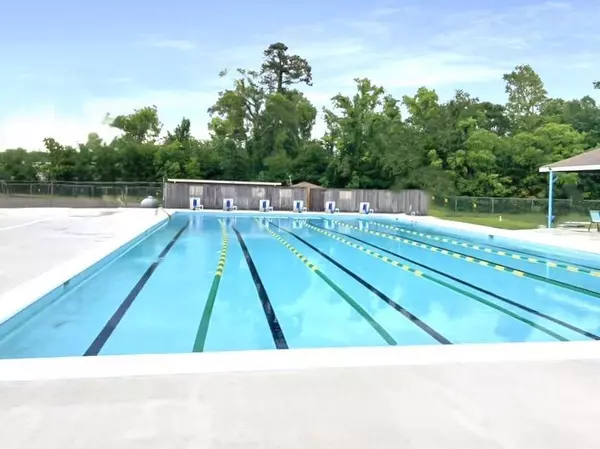 Slidell, LA 70458,613 MARKHAM DR