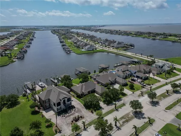 Slidell, LA 70461,2044 S LAKESHORE BLVD