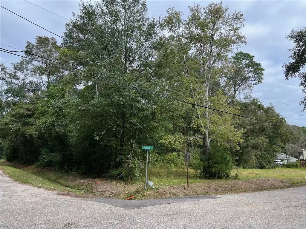 Slidell, LA 70458,102 AVIATOR ST