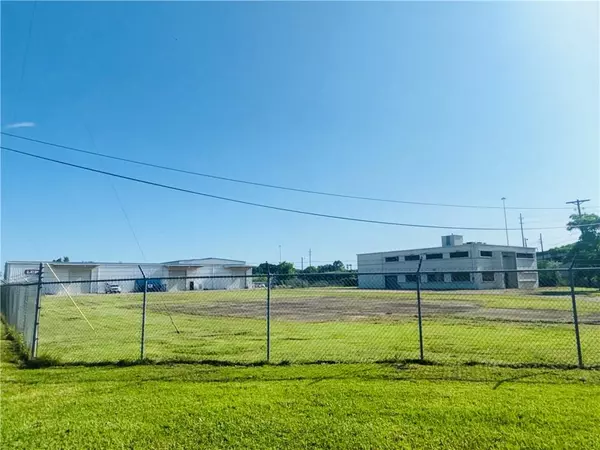 Alexandria, LA 71302,5303 MORGAN ST