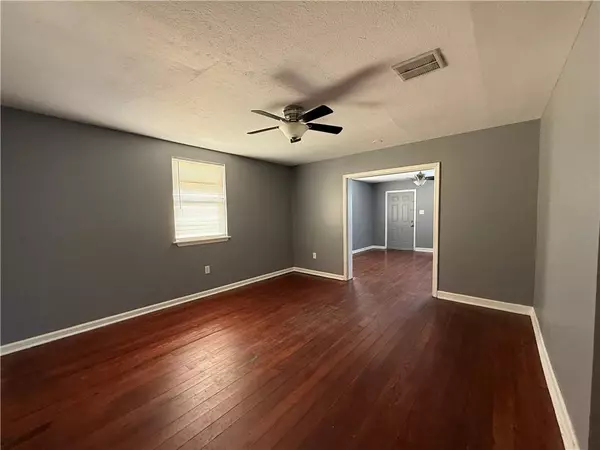 New Orleans, LA 70117,4820 22 DAUPHINE ST