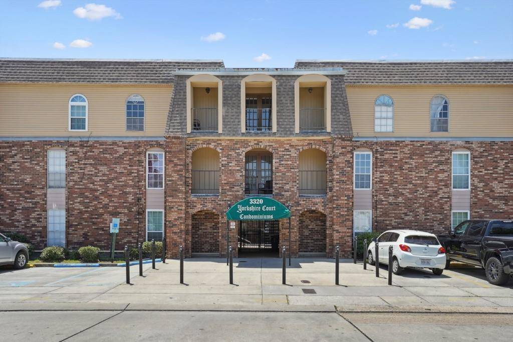3320 N ARNOULT RD #231, Metairie, LA 70002