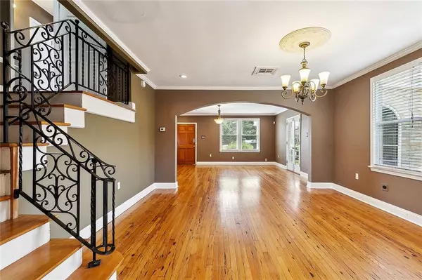 New Orleans, LA 70122,4959 ELYSIAN FIELDS AVE