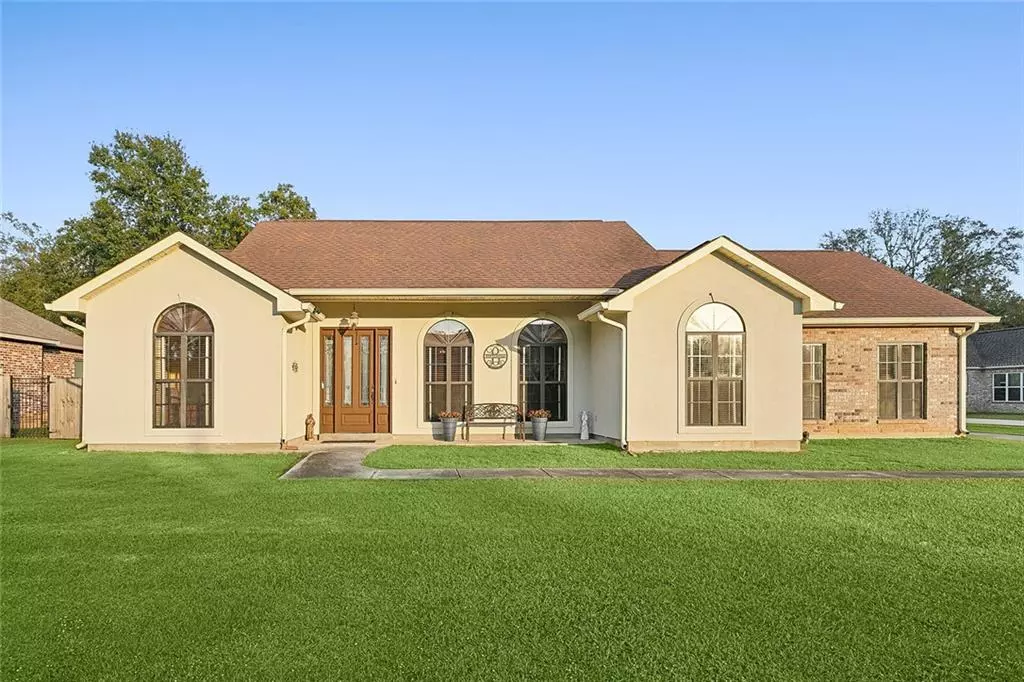 Ponchatoula, LA 70454,39602 E TIGER LOOP