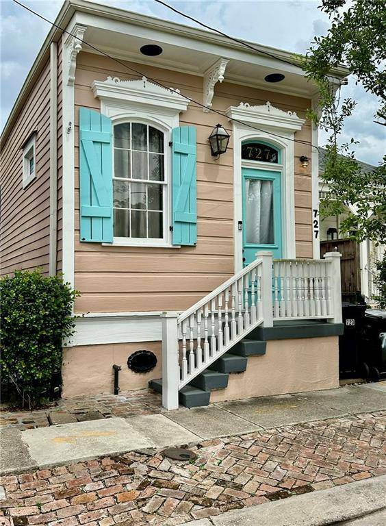 727 DUFOSSAT ST, New Orleans, LA 70115