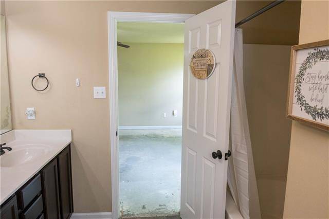 Ponchatoula, LA 70454,28495 HOLIDAY DR
