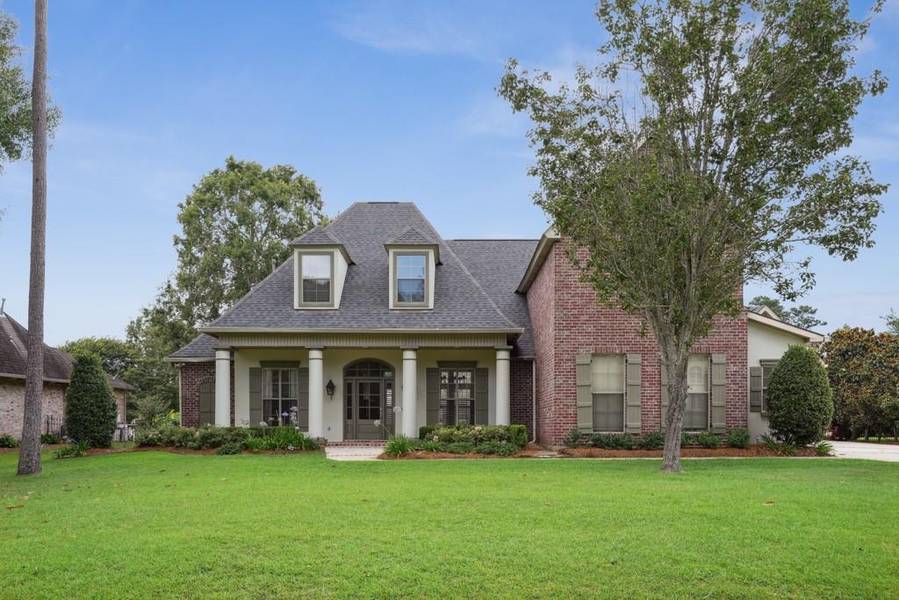 201 KENSINGTON DR, Madisonville, LA 70447