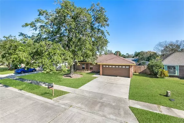 Slidell, LA 70461,806 N PEARL DR