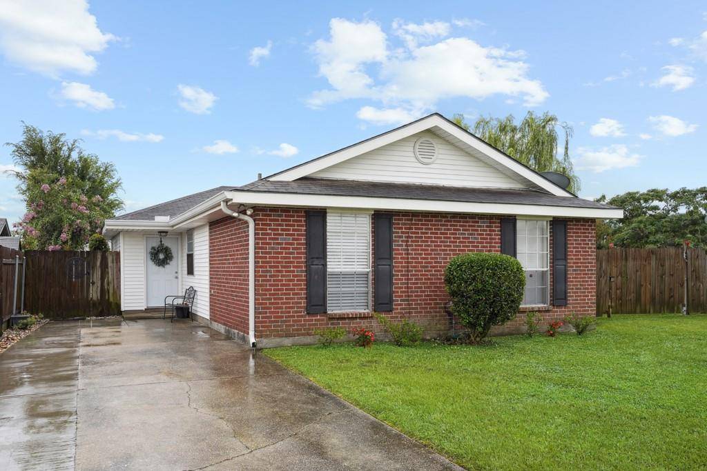 2733 BAYOU LOURS CT, Marrero, LA 70072