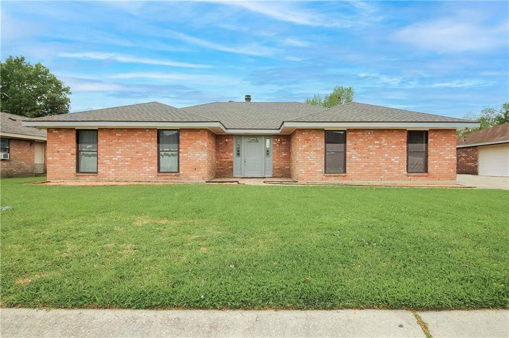 2137 CARMEL VALLEY DR, La Place, LA 70068