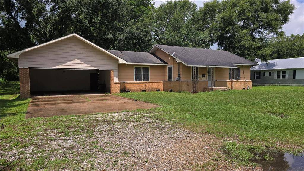 221 COLLEGE RD, Eunice, LA 70535
