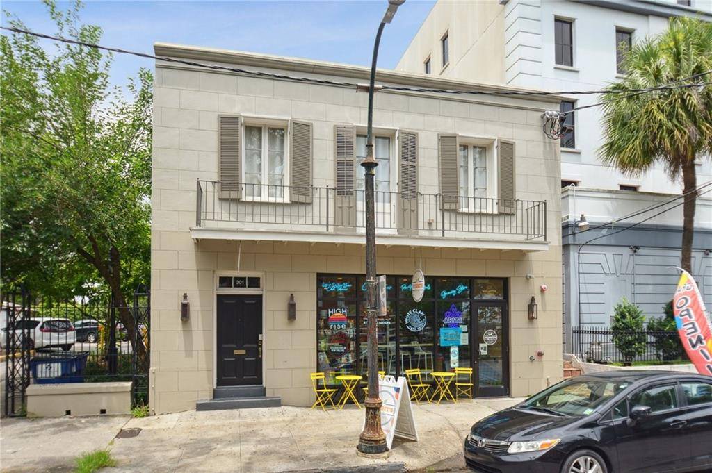 427 ESPLANADE AVE #103,  New Orleans,  LA 70116