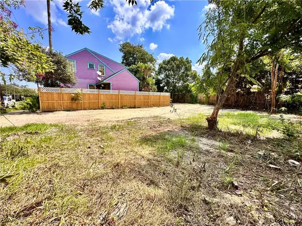 New Orleans, LA 70130,2422 ST THOMAS ST