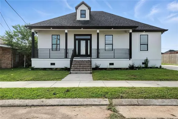 3905 GALLO DR, Chalmette, LA 70043