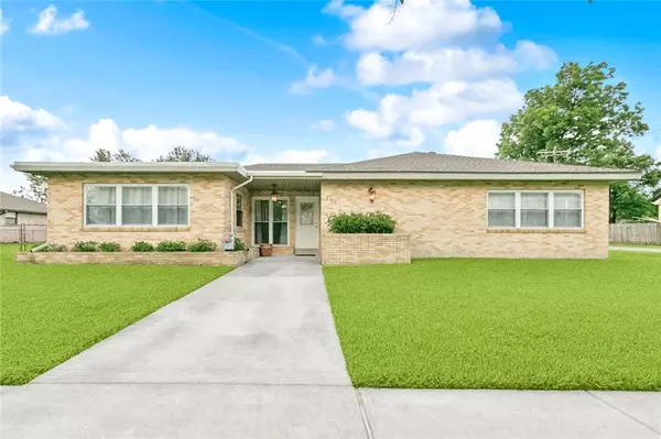 701 MEHLE ST, Arabi, LA 70032