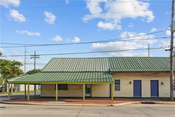 New Orleans, LA 70115,4737 TCHOUPITOULAS ST