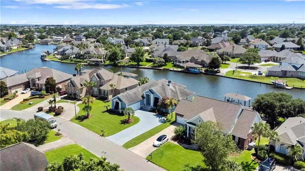 Slidell, LA 70458,120 LIGHTHOUSE PT