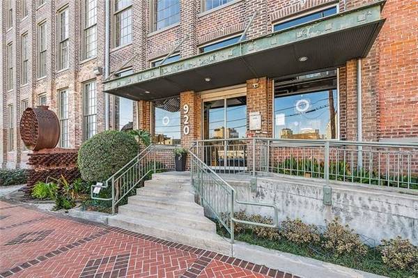 920 POEYFARRE ST #327, New Orleans, LA 70130
