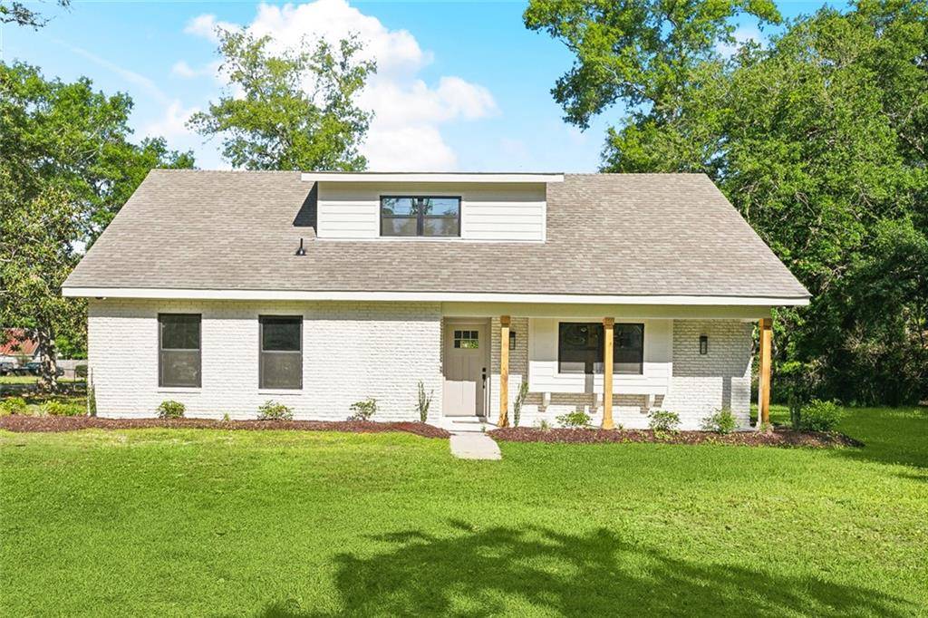 2004 BLUEBIRD ST, Slidell, LA 70460