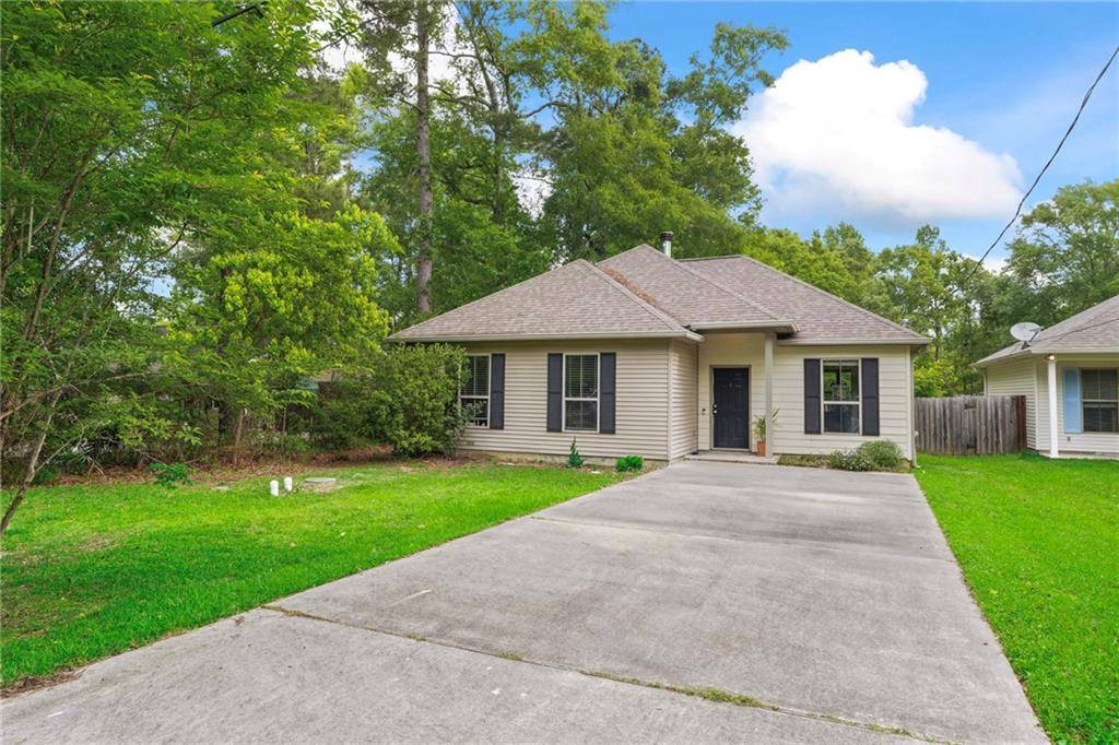 1819 CAROLINE ST, Mandeville, LA 70448