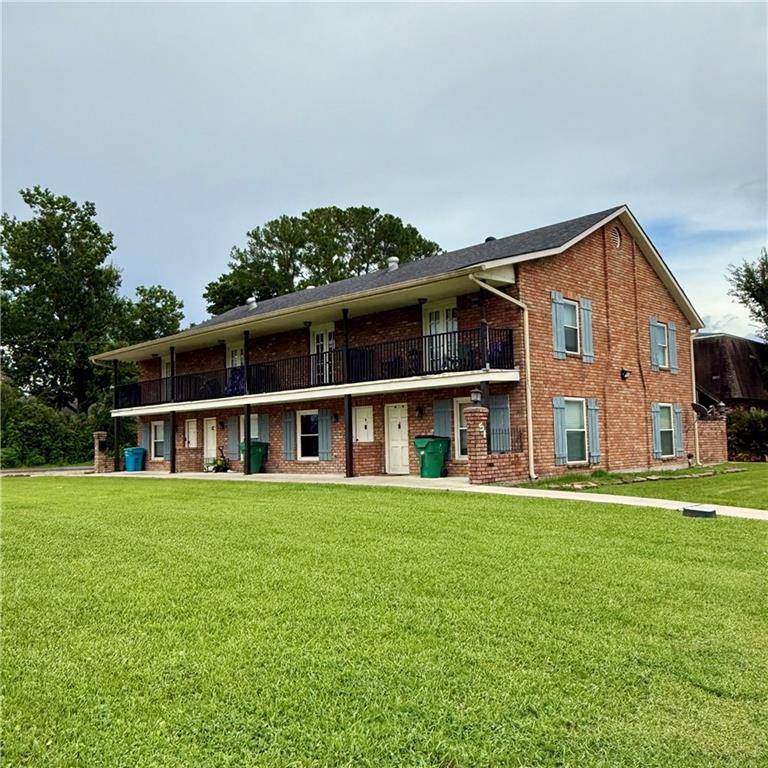 51 BRANDON HALL DR, Destrehan, LA 70047