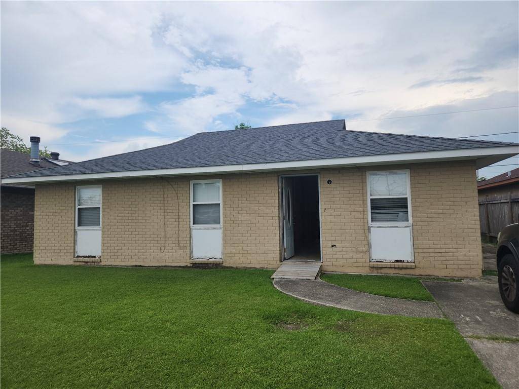 2312 WILLIAMSBURG DR, La Place, LA 70068