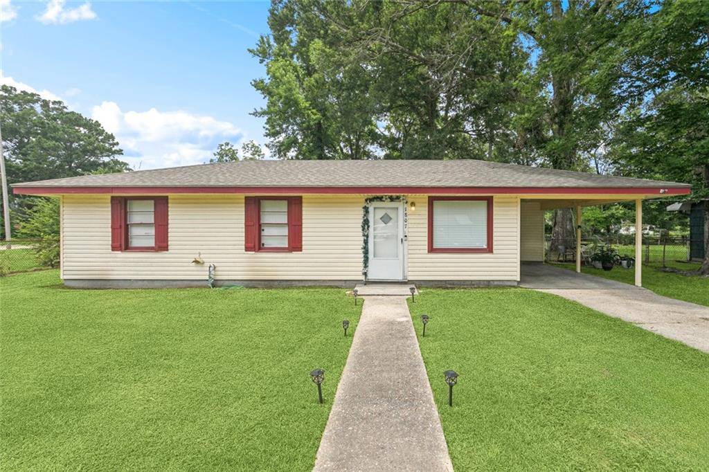 1807 DAVENPORT AVE, Bogalusa, LA 70427