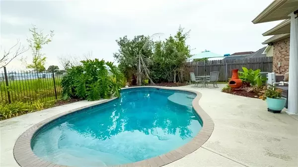Marrero, LA 70072,1692 NOTTINGHAM DR