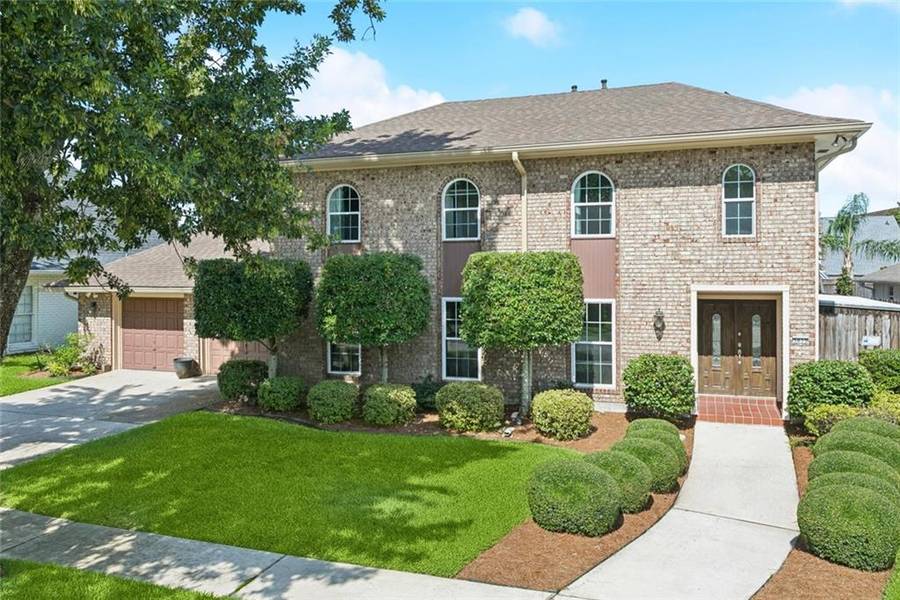 5033 BISSONET DR, Metairie, LA 70003