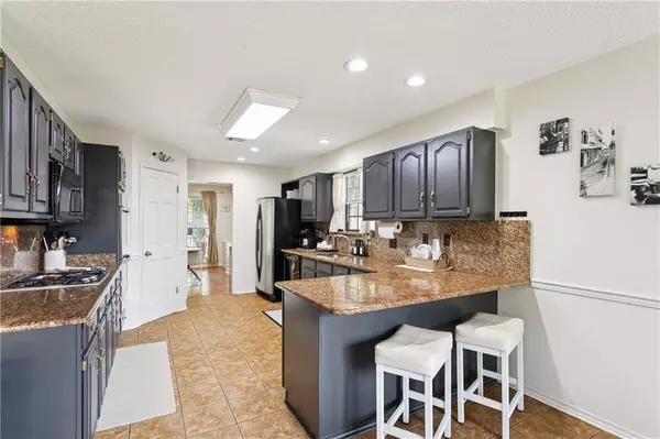 Mandeville, LA 70448,375 S LAURA DR
