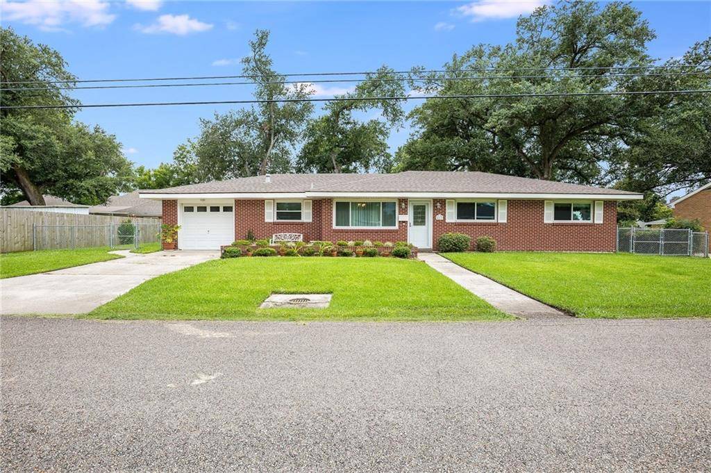813 CLAYTON DR, Norco, LA 70079