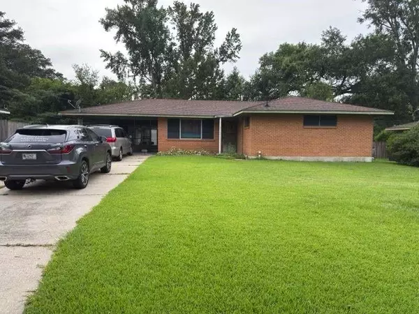 545 HIGHLAND PARK DR, Baton Rouge, LA 70808