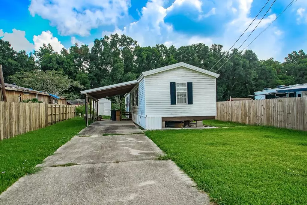Belle Chasse, LA 70037,124 CEDAR DR