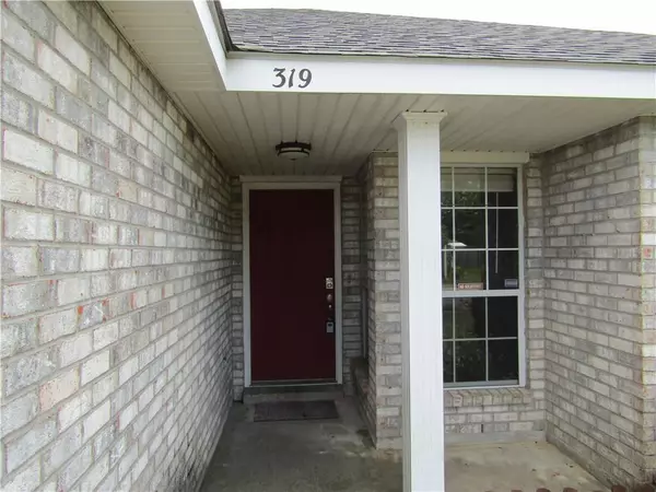 Slidell, LA 70458,319 CARDINAL DR