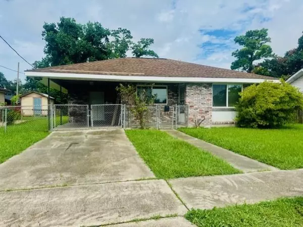 2020 BONNIE ANN DR, Marrero, LA 70072