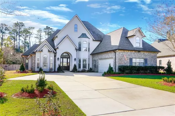 235 MORNINGSIDE DR, Mandeville, LA 70448