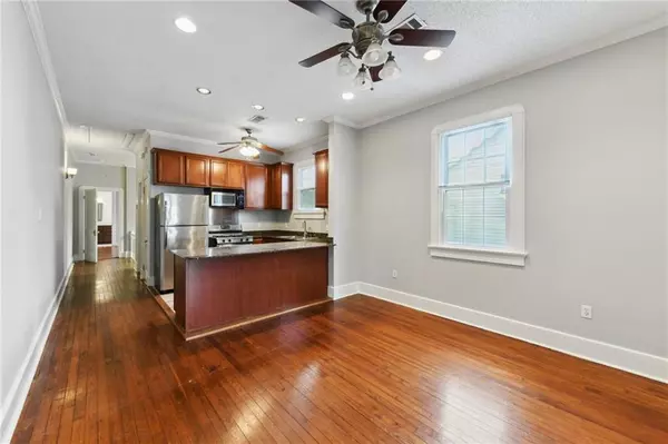 New Orleans, LA 70115,5020 22 LAUREL ST