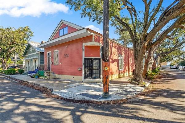 2301 DAUPHINE ST, New Orleans, LA 70117
