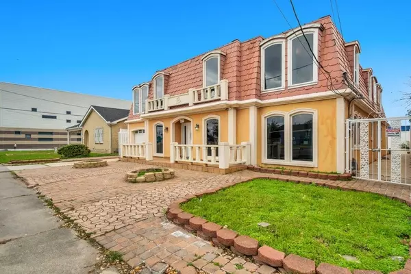 New Orleans, LA 70119,2835 A P TUREAUD AVE