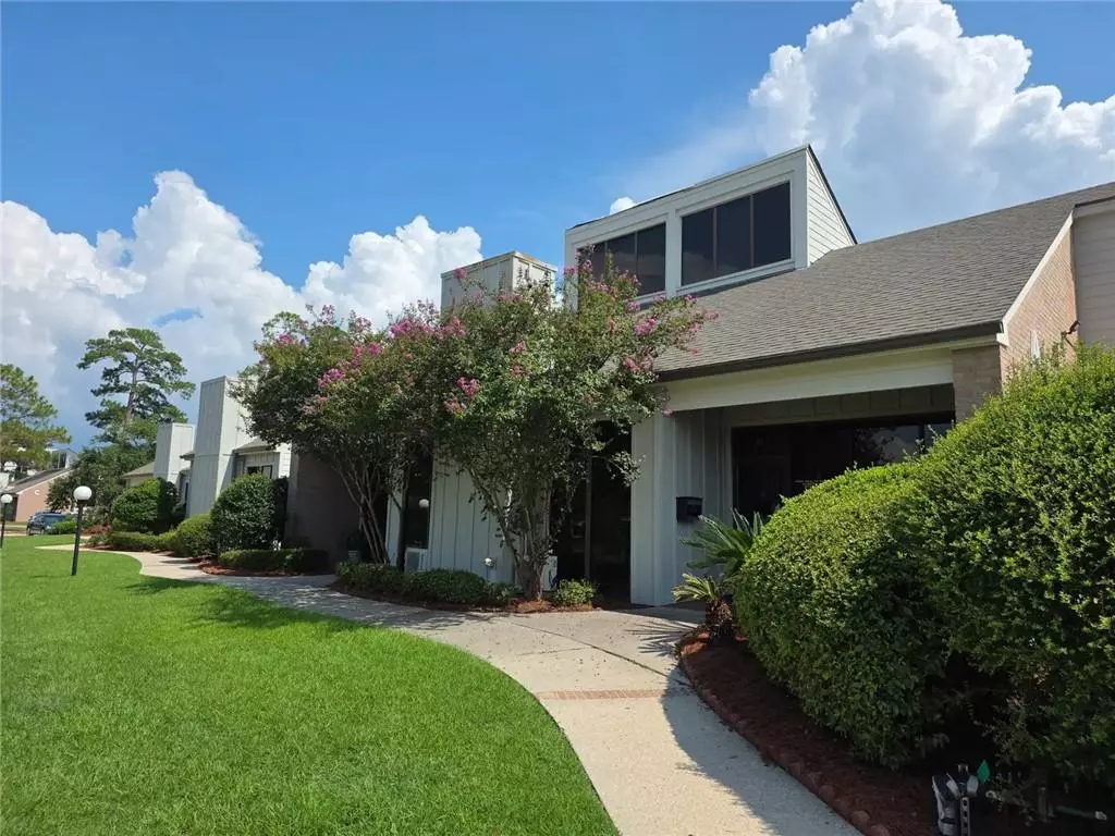 Covington, LA 70433,5001 US HWY 190 E SERVICE RD #A2