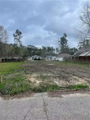 Mandeville, LA 70448,1510 JASMINE ST