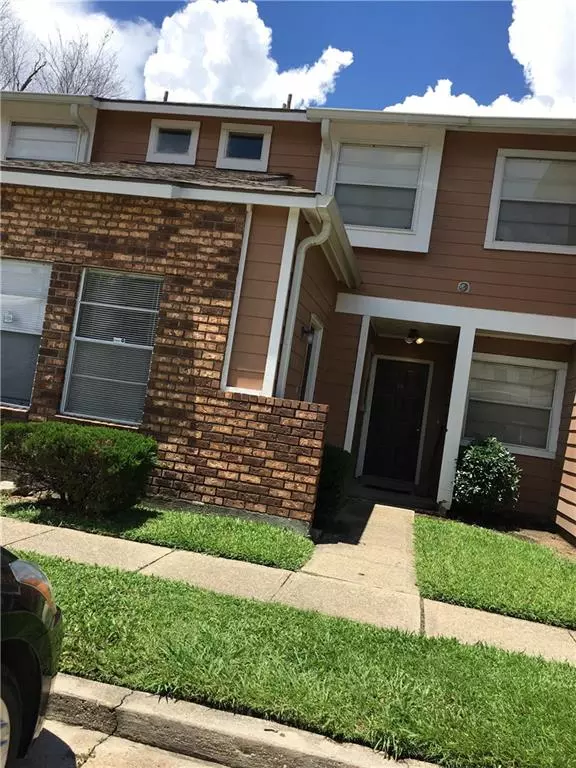 Gretna, LA 70056,2425 OXFORD PL #157