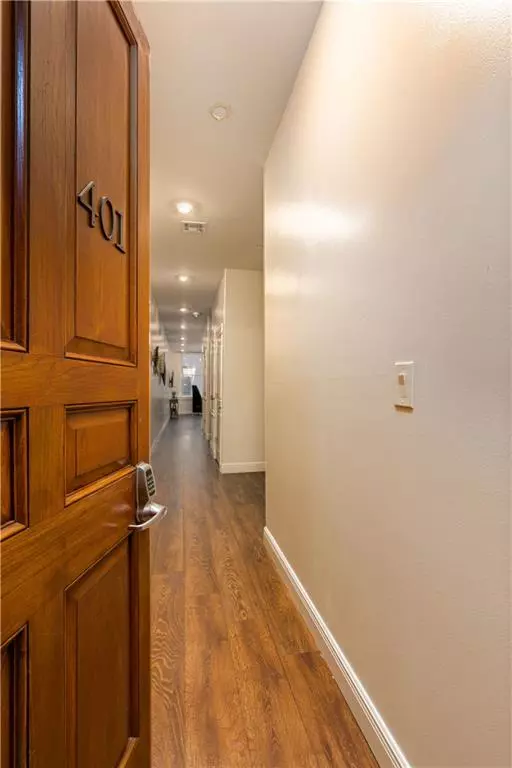 New Orleans, LA 70130,336 CAMP ST #401