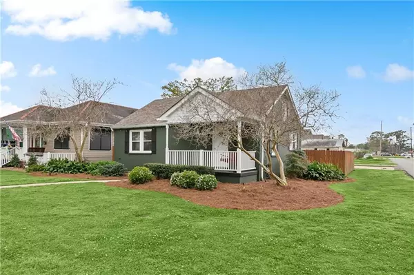 Metairie, LA 70001,918 RIDGELAKE DR